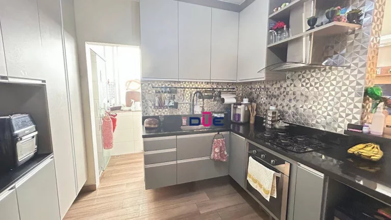 Imagem Apartamento com 3 dormitórios à venda, 112 m² por R$ 640.000,00 - Gonzaga - Santos/SP