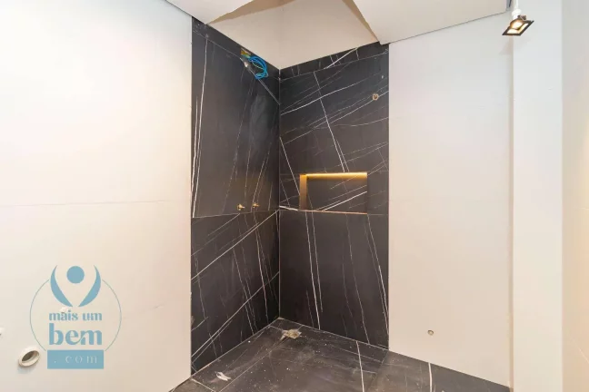 Imagem Sobrado Alto Padrão com 3 Suítes, 4 Vagas, Espaço Gourmet à venda, 290 m² por R$ 1.700.000 - Costeira - São José dos Pinhais/PR