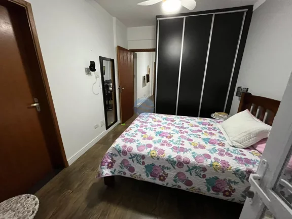 Imagem Ótimo apartamento a venda em Santos no Gonzaga av. da praia.