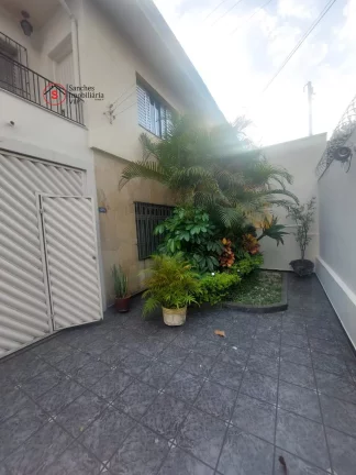Imagem SOBRADO A VENDA PRÓXIMO AO METRÔ VILA PRUDENTE, SOMENTE 8 MINUTOS A PÉ. 3 DORMITÓRIOS E 4 VAGAS DE GARAGEM. QUINTAL COM CHURRASQUEIRA.