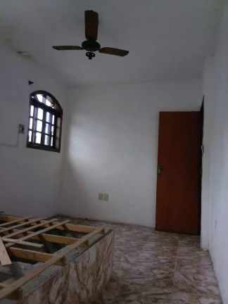 Imagem VENDO CASA COM 3 QUARTOS 87M² BOA NO BAIRRO BANGU - RJ