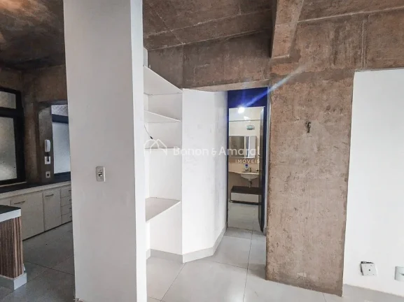 Imagem Loft Estiloso com Design Industrial no Coração da Cidade