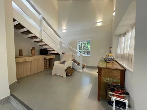 Imagem Imperdível Casa de Luxo à Venda em Riviera de São Lourenço Módulo 20: 4 Quartos, 4 Suítes, 2 Salas, 6 Vagas de Garagem!