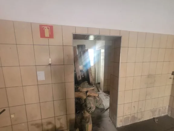 Imagem Salão para alugar, 55 m² por R$ 1.200,00/mês - Vila Ercília - Itaquaquecetuba/SP