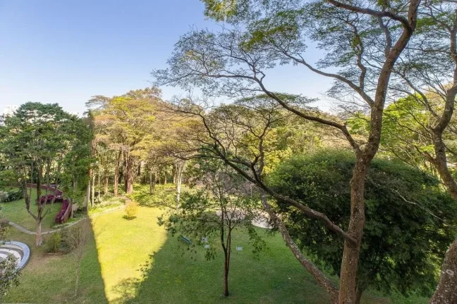 Imagem Apartamento reformado, lindíssimo! na altura dos arvores em condominio de alto padrão, do lado do SP Golf Clube.