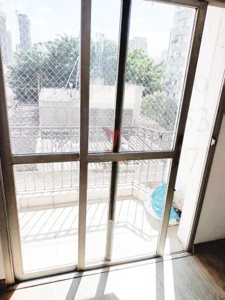 Imagem Apartamento na Vila Olimpia, com sacada em rua tranquila
