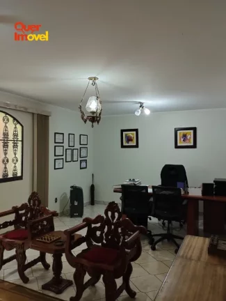 Imagem Espetacular casa à venda em Ribeirão Preto-SP, Ribeirânia: 4 quartos, 2 suítes, 3 salas, 6 banheiros, 6 vagas, 495,85m²!