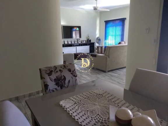 Imagem Casa - Jardim Ismênia - 3 Dormitórios (1 suíte) - 220m² - São José dos Campos/SP