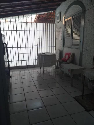 Imagem CASA EM CONDOMINIO RESIDENCIAL em Cabo Frio - RJ, Jardim Excelcior