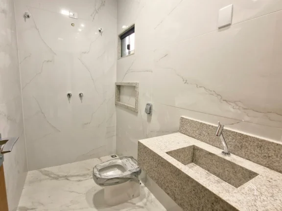 Imagem Casa térrea alto padrão com piscina no Rita Vieira
