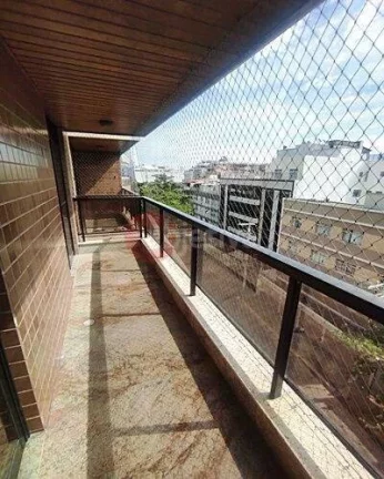 Imagem Apartamento com 3 dormitórios à venda, 90 m² por R$ 850.000,00 - Centro - Cabo Frio/RJ