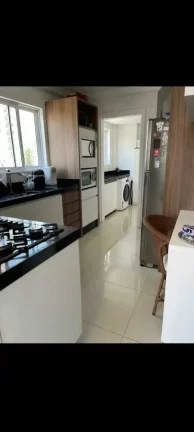 Imagem Apartamento com 3 dormitórios sendo 1 suíte e 2 vagas de garagem - Centro de Balneário Camboriú