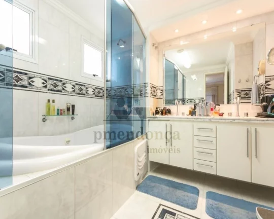 Imagem Apartamento com espaçoso living para 2 ambientes, terraço, lavabo, 3 dormitórios aconchegantes, s...