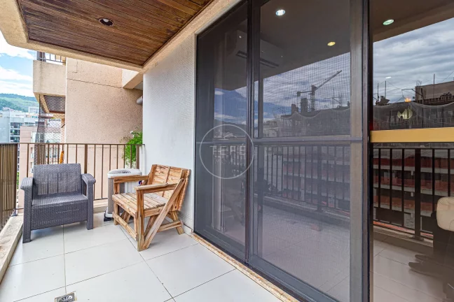 Imagem APARTAMENTO de 2 DORMITÓRIOS em COPACABANA - 150m do mar - R$ 2.450.000