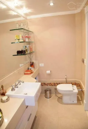 Imagem Apartamento com 140m2, 3 quartos (1 suíte) e 3 vagas a venda em Pinheiros, São Paulo