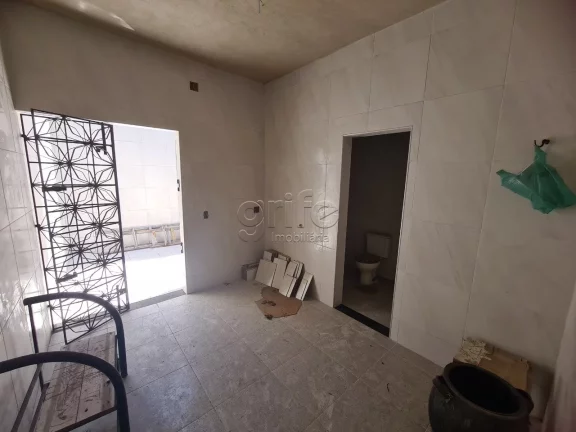 Imagem Excelente casa bem ventilada, em ótima localização no Centro de Fortaleza, com 3 quartos, 2 banhe...