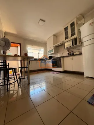 Imagem Casa à venda no bairro Jardim Scomparim - Mogi Mirim/SP