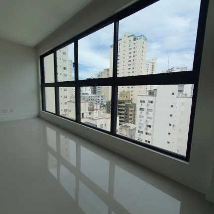 Imagem Apartamento Novo com 3 suítes à venda no Centro de Balneário Camboriú/SC