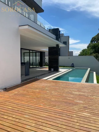Imagem Casa de Alto Padrão à Venda - 3 suites Piscina - Cond. Alphaville 1