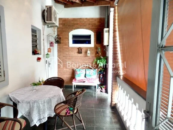 Imagem Casa 03 dormitórios a venda Bairro Jardim Santana! 300m² de terreno 255m² de construção.

 Acei...