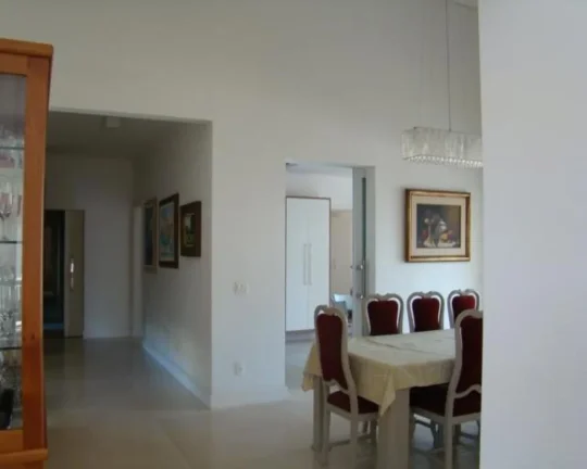 Imagem Casa de Luxo no Condomínio Flamboyant  Atibaia/SP