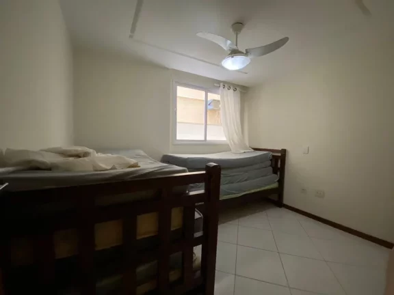 Imagem Em localização privilegiada da Praia do Morro de frente para o mar 3 quartos sendo duas suítes duas vagas de garagem