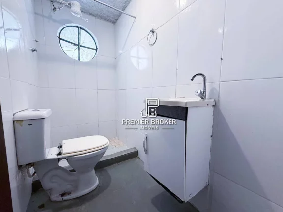 Imagem Casa com 3 dormitórios à venda, 346 m² por R$ 970.000,00 - Santa Cecília - Teresópolis/RJ