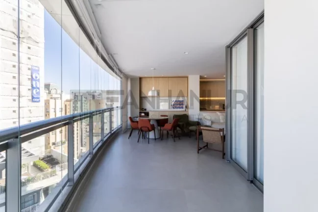 Imagem Venha conhecer o EDGE ITAIM, um apartamento de 109m² localizado em um dos melhores bairros de São Paulo. Com uma excelente planta, esse imóvel conta