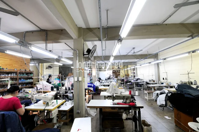 Imagem Comercial à venda 3 Quartos, 5 Vagas, 585M², Centro, Londrina - PR