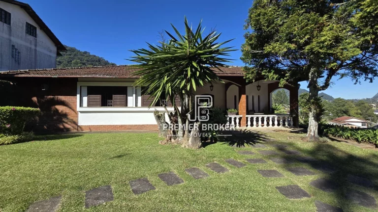 Imagem Casa à venda, 230 m² por R$ 1.300.000,00 - Alto - Teresópolis/RJ