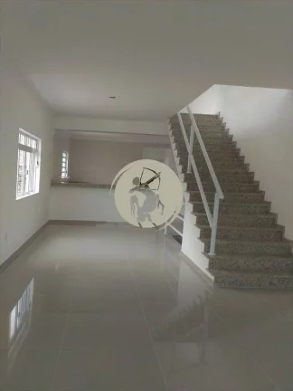 Imagem SOBREPOSTA ALTA DUPLEX COM QUINTAL E VARANDA SOBREPOSTA ALTA, DUPLEX A VENDA NO BAIRRO DA VILA BELMI...
