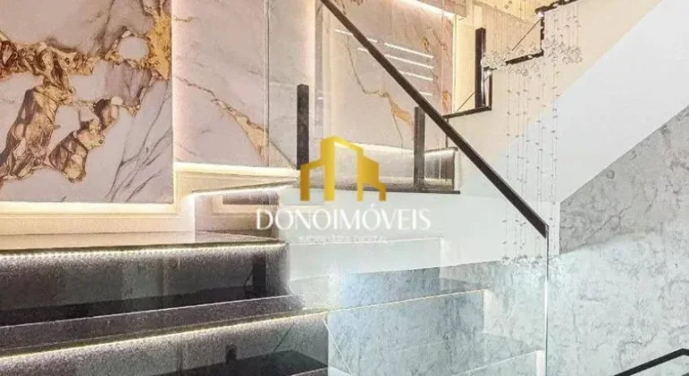 Imagem Casa com 3 Suítes | 8 Vagas | Piscina e Área Gourmet