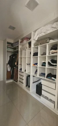 Imagem Casa Para Locação,360m2. Finamente Mobiliada, 5 Dormitórios(3 Suítes), 6 Vagas , Santa Mônica, Florianópolis/SC