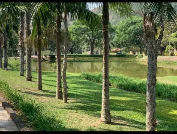 Imagem CASA NO CAMPO CONDOMÍNIO CLUB VALE DA SERRA, TERESÓPOLIS ACEITA FINANCIAR