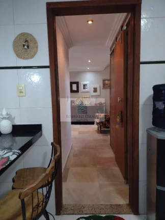 Imagem Casa em condomínio à venda no Rio de Janeiro-RJ, bairro Taquara: 3 quartos, 1 suíte, 2 salas, 2 banheiros, 1 vaga, 200m².
