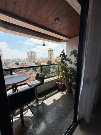 Imagem Apartamento amplo, 4 dormitórios, sendo 3 suites, 1 dormitório /escritório, 2 sacadas, 2 vagas de...