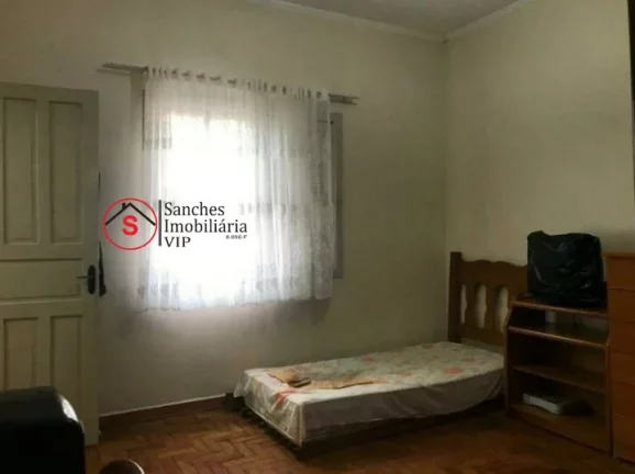 Imagem Oportunidade. Casa com 3 dormitórios para Venda - 220 m no Bairro Vila Canero / zona Leste, Fácil acesso a avenida Salim Farah Mafuf