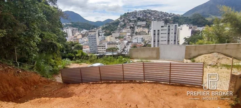 Imagem Terreno à venda, 720 m² por R$ 260.000,00 - Jardim Europa - Teresópolis/RJ