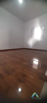 Imagem Excelente casa térrea com 100m² em 2 dormitórios e 1 vaga de garagem coberta com localização privilegiada próximo do Metrô Vila Prudente.