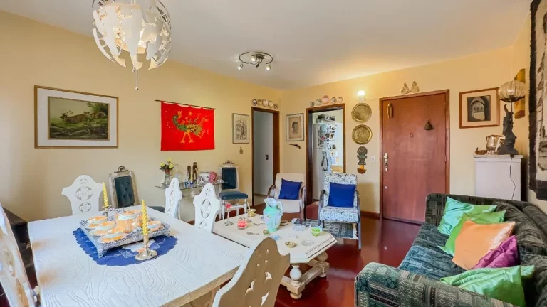 Foto do imóvel Apartamento com 3 Quartos à Venda, 99 m² em Floresta - Porto Alegre