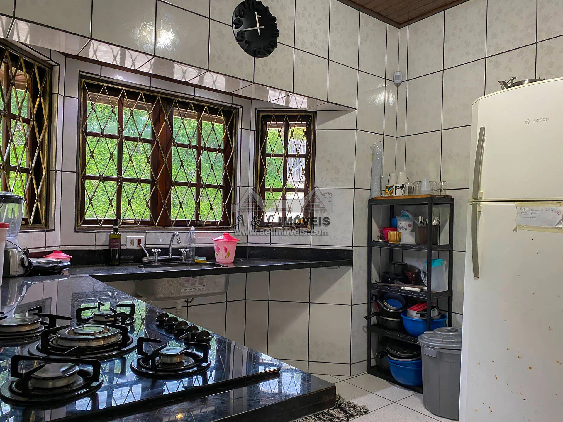 Imagem Casa à venda em Campos do Jordão - Belo imóvel com 3 dormitórios