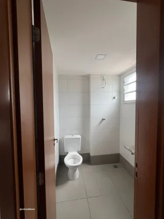 Imagem Procurando o equilíbrio entre tranquilidade residencial e praticidade urbana? Este apartamento no b...