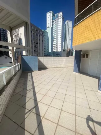 Imagem Apartamento Garden quadra mar de 3 quartos e 2 vagas de garagem no Centro de Balneário Camboriú