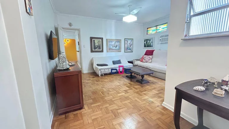 Imagem Apartamento com 2 dormitórios à venda, 85 m² por R$ 585.000,00 - Gonzaga - Santos/SP