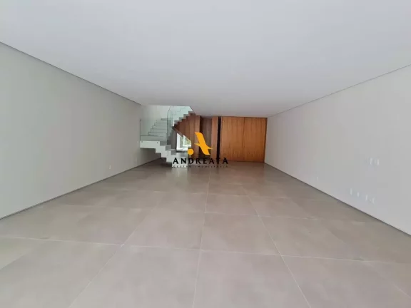 Imagem Cond. Rio Mar - Rua Ivaldo de Azambuja - Excelente casa (1º locação)