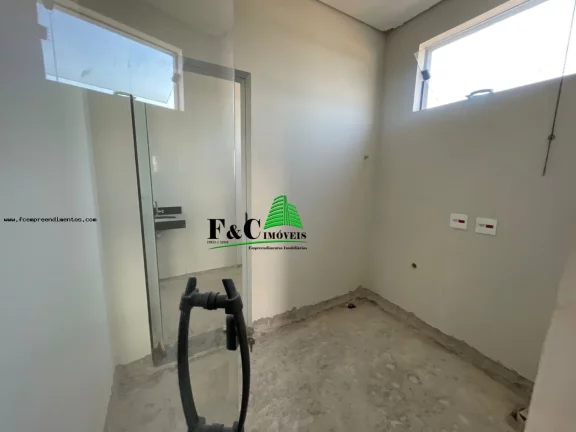 Imagem Barracão para Locação em Limeira, Centro Industrial de Limeira - CIL, 3 banheiros