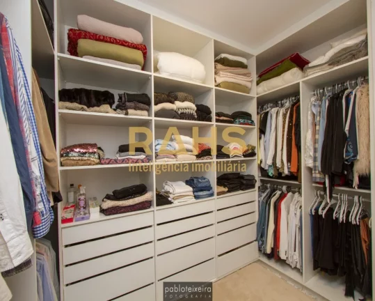 Imagem Um projeto onde a inovação começa nos traços modernos da fachada, passando por uma área de laze...