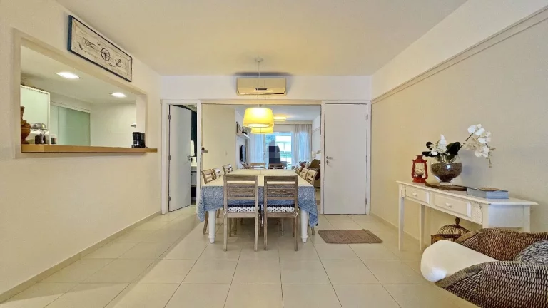 Imagem Apartamento com 4 dormitórios à venda, 123 m por R$ 3.300.000,00 - Riviera