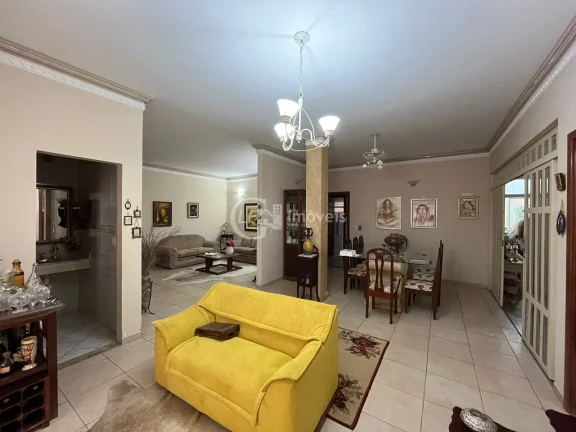 Imagem Linda casa de esquina - 4 quartos