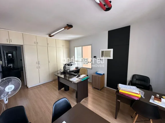 Imagem Sala Comercial à Venda no Centro de Londrina com 43 m² de Área Útil, Banheiro Privativo e Excelente Localização para Seu Negócio